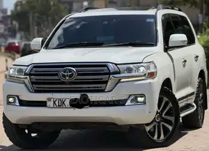Toyota Land Cruiser 4.6 V8 ZX 2015 White