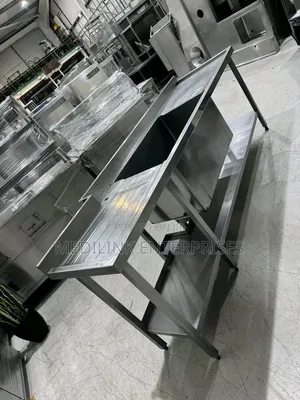 Customized Ss Stainless Free Stand Sink