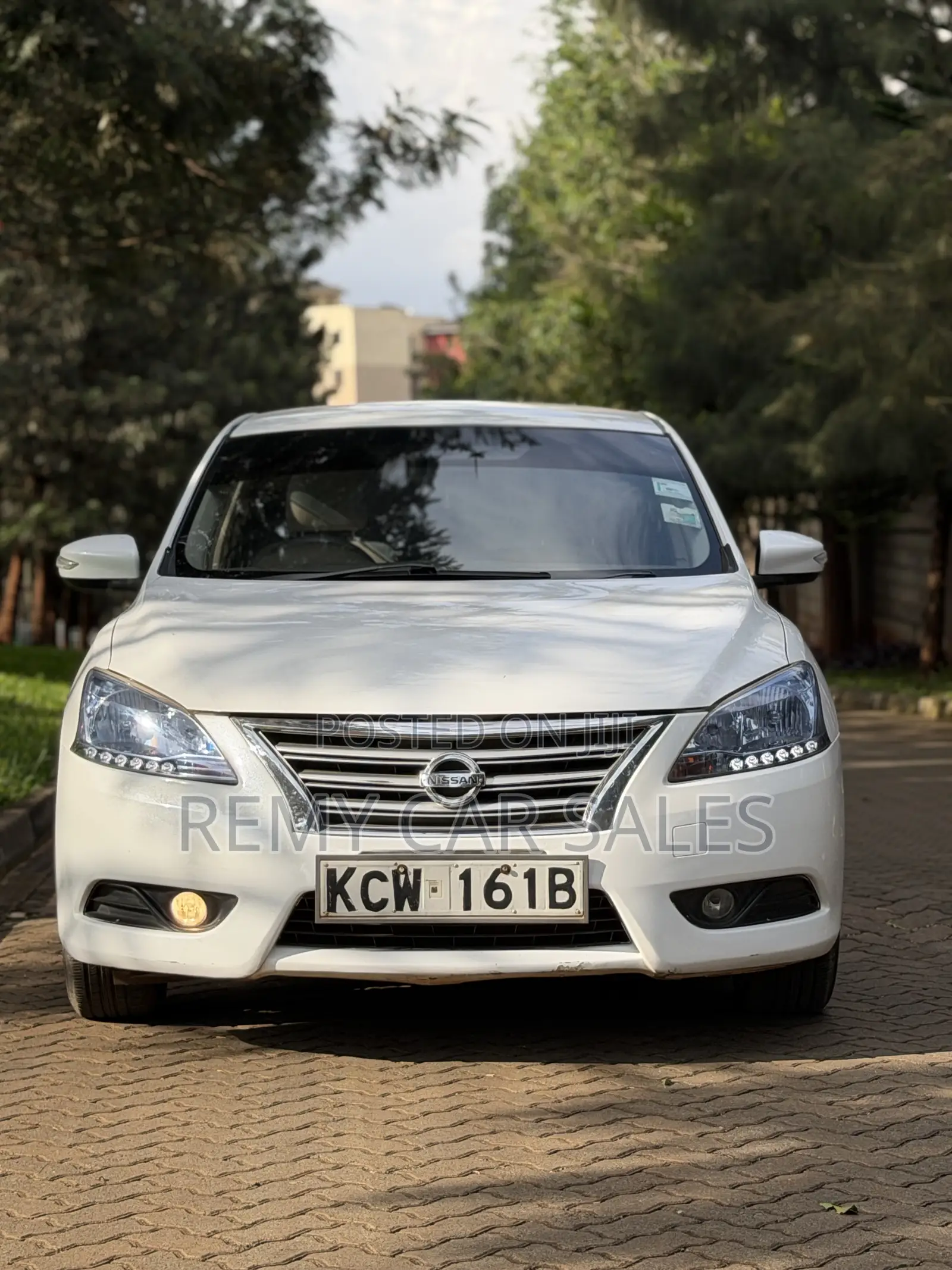 Nissan Bluebird 2013 White