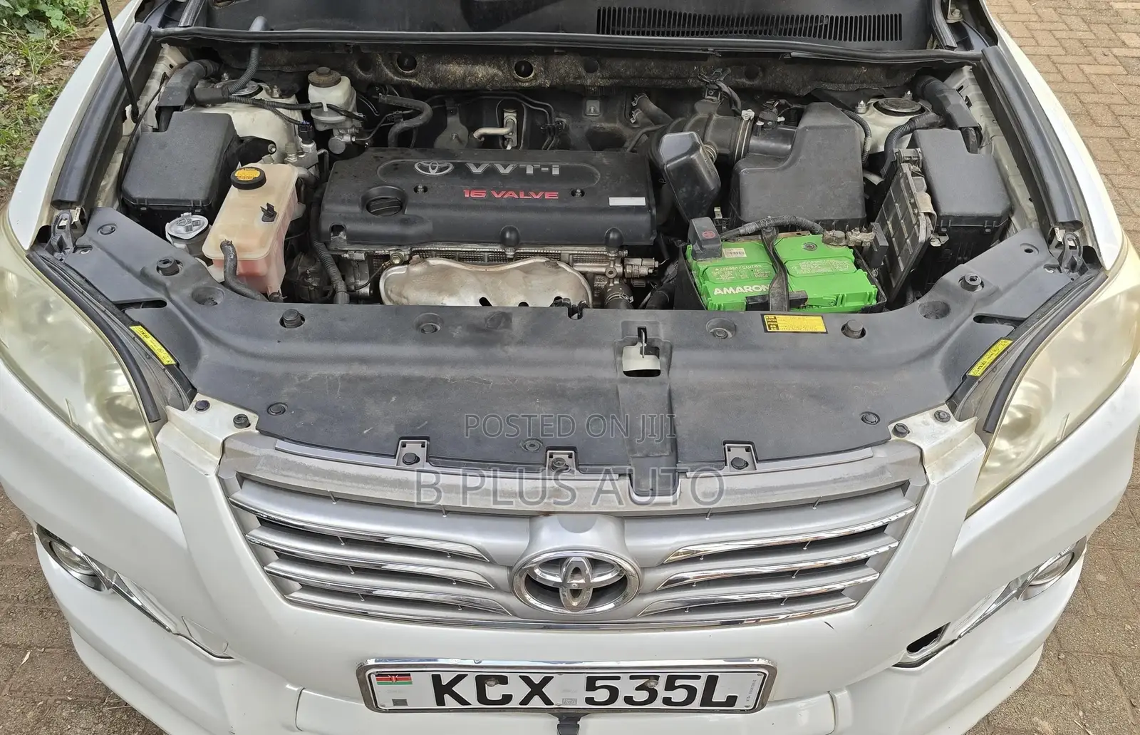 Toyota Vanguard 2012 White