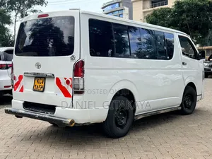Toyota HiAce 2013 White
