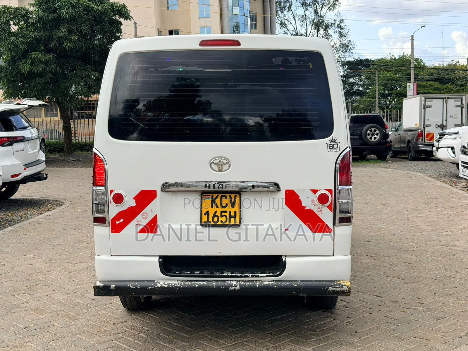 Toyota HiAce 2013 White