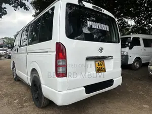 Toyota HiAce 2012 White