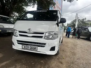 Toyota HiAce 2012 White