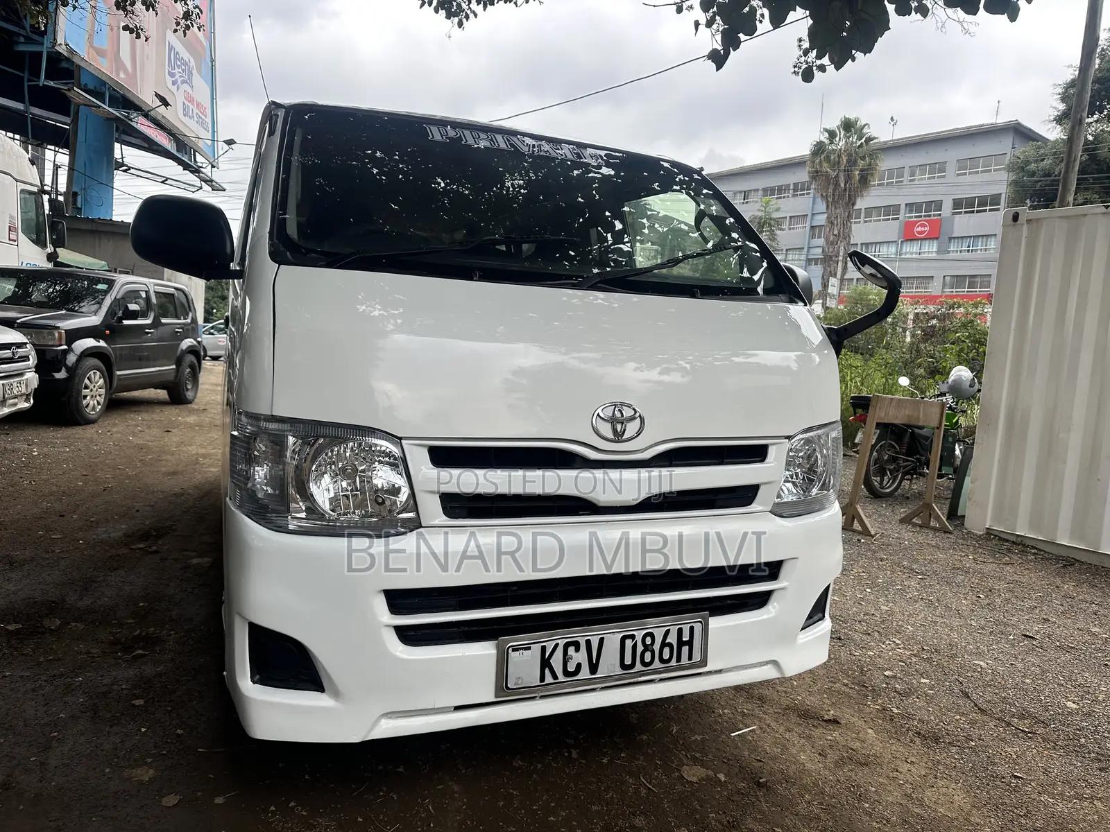 Toyota HiAce 2012 White