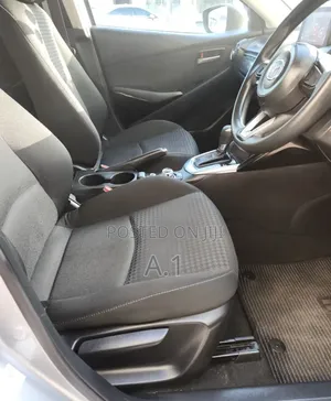 Mazda Demio 2019 Silver