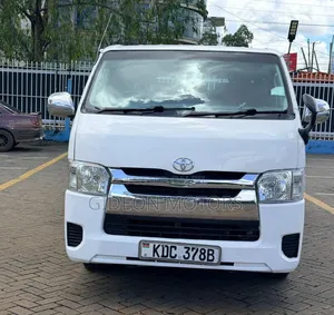 Toyota HiAce 2013 White