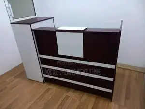 Office Desk : 1.6m Modern, Dual-Tone Reception Desk Units