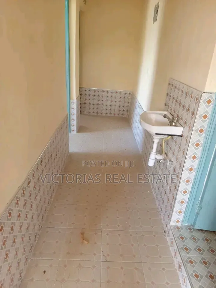 3bdrm Apartment in Complex Utawala for rent