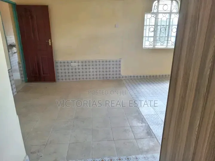 3bdrm Apartment in Complex Utawala for rent