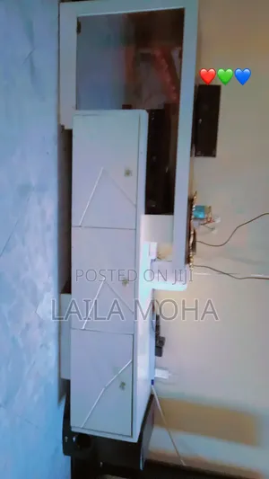 5 Months Old Moder TV Stand