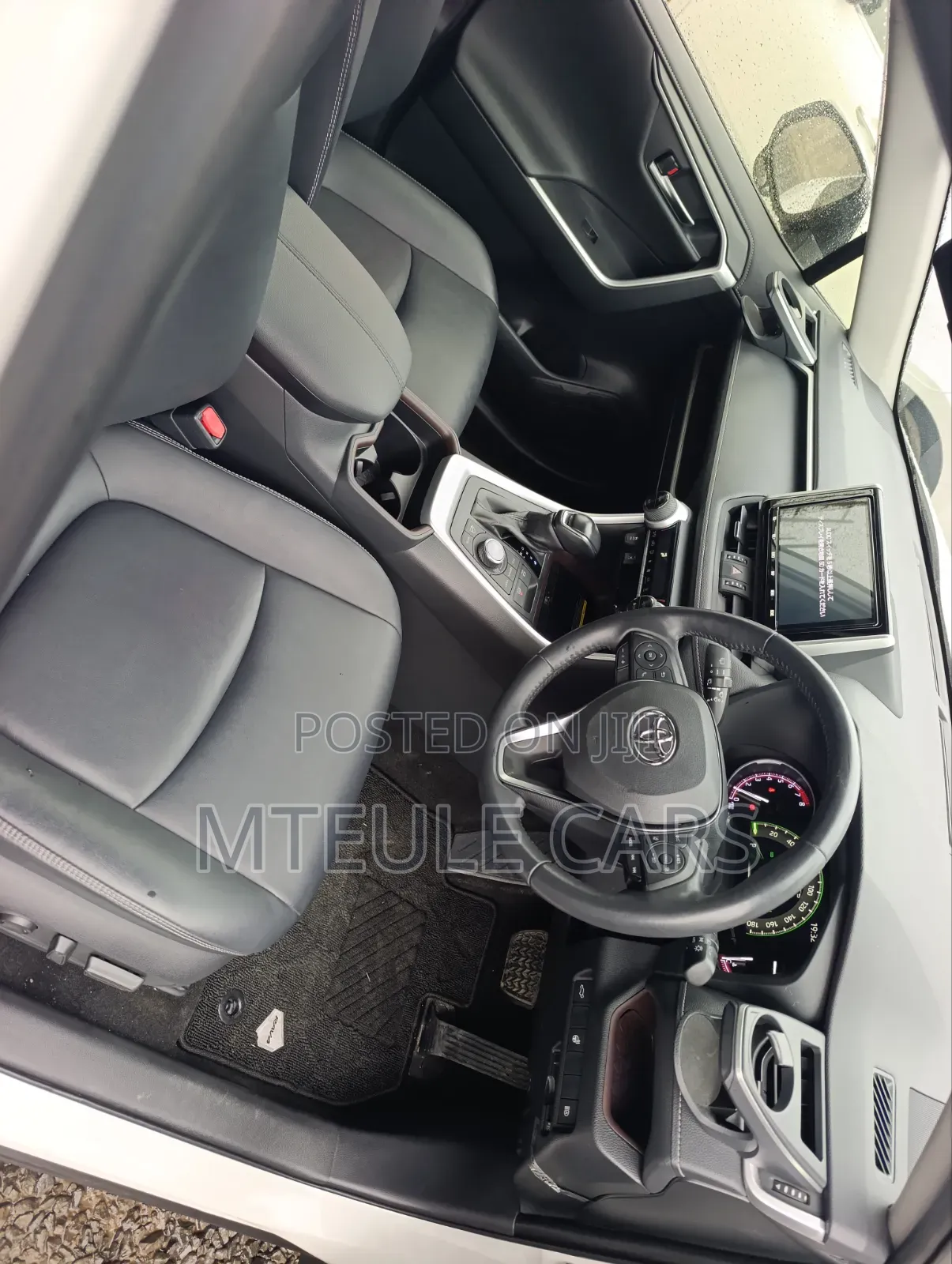 Toyota RAV4 2019 White