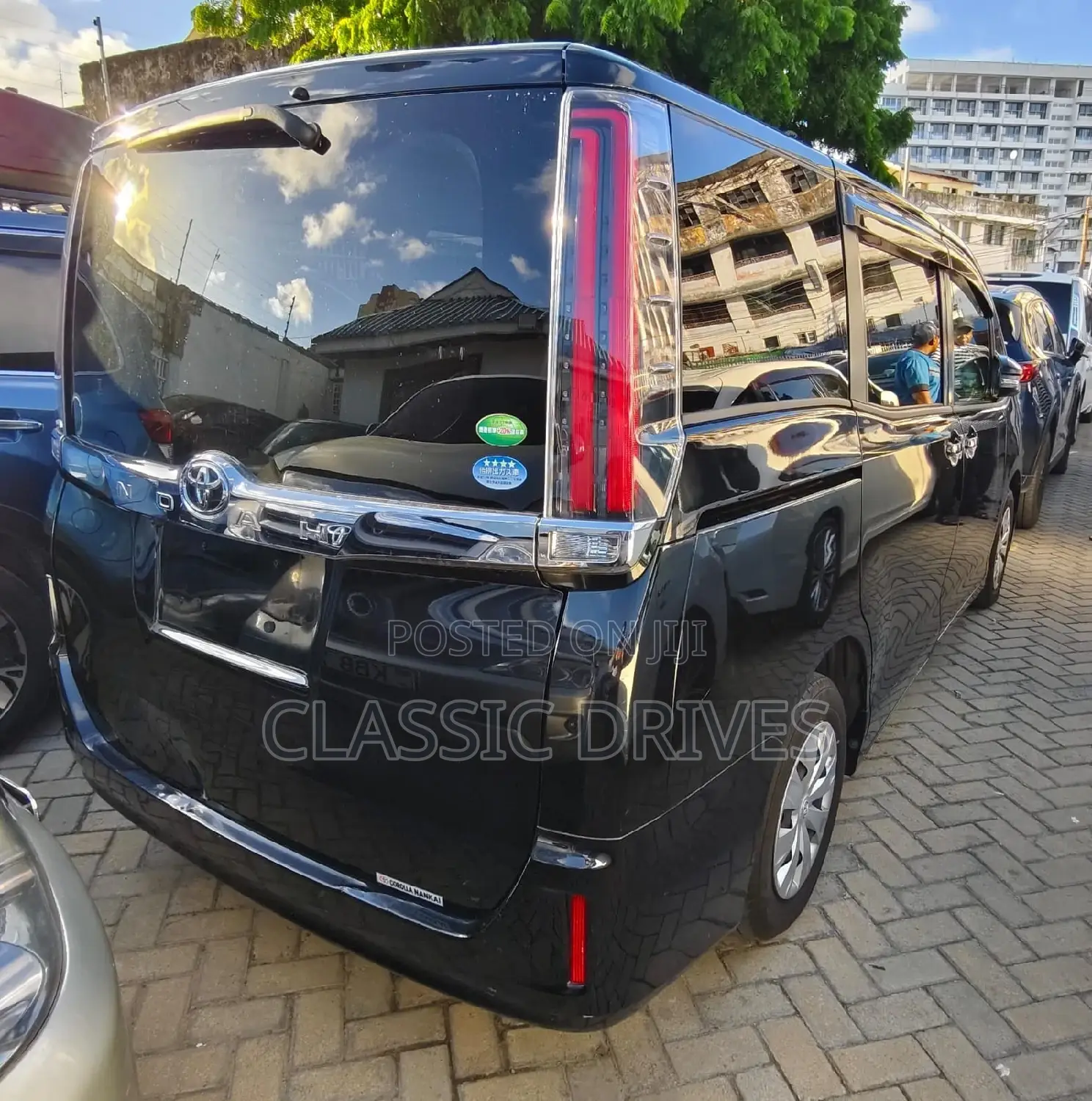 Toyota Noah 2018 Black