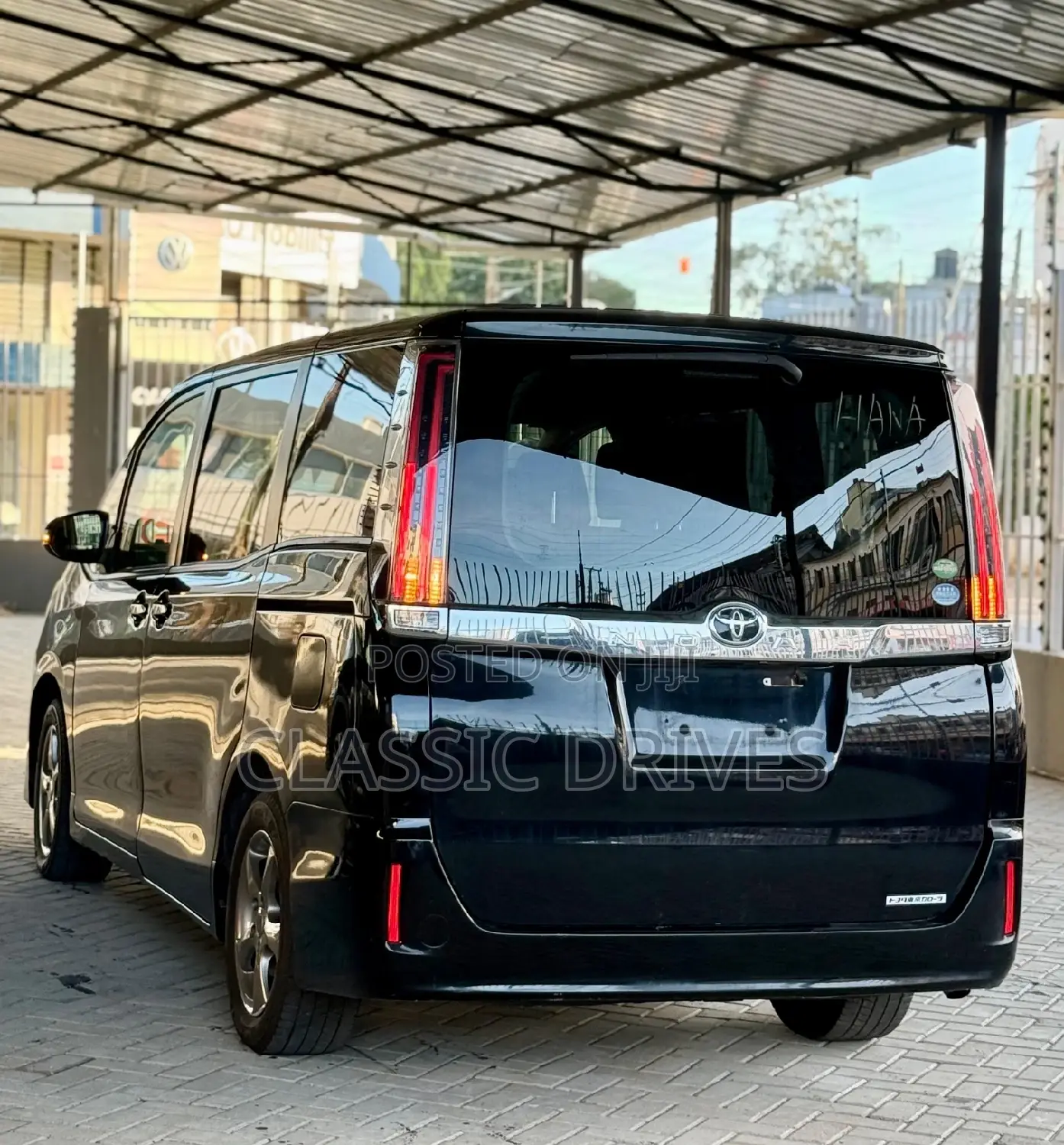 Toyota Noah 2018 Black