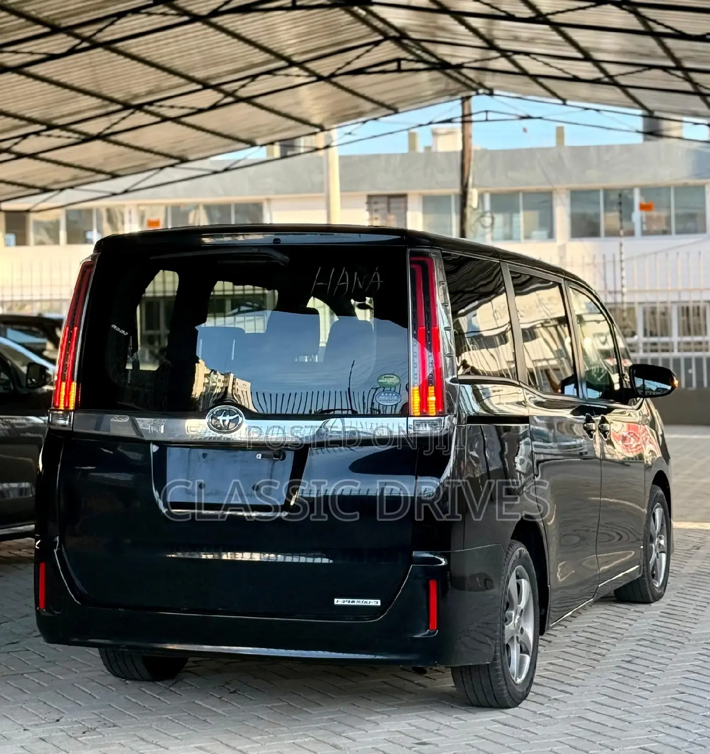 Toyota Noah 2018 Black