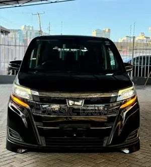 Toyota Noah 2018 Black