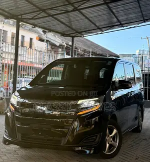 Toyota Noah 2018 Black