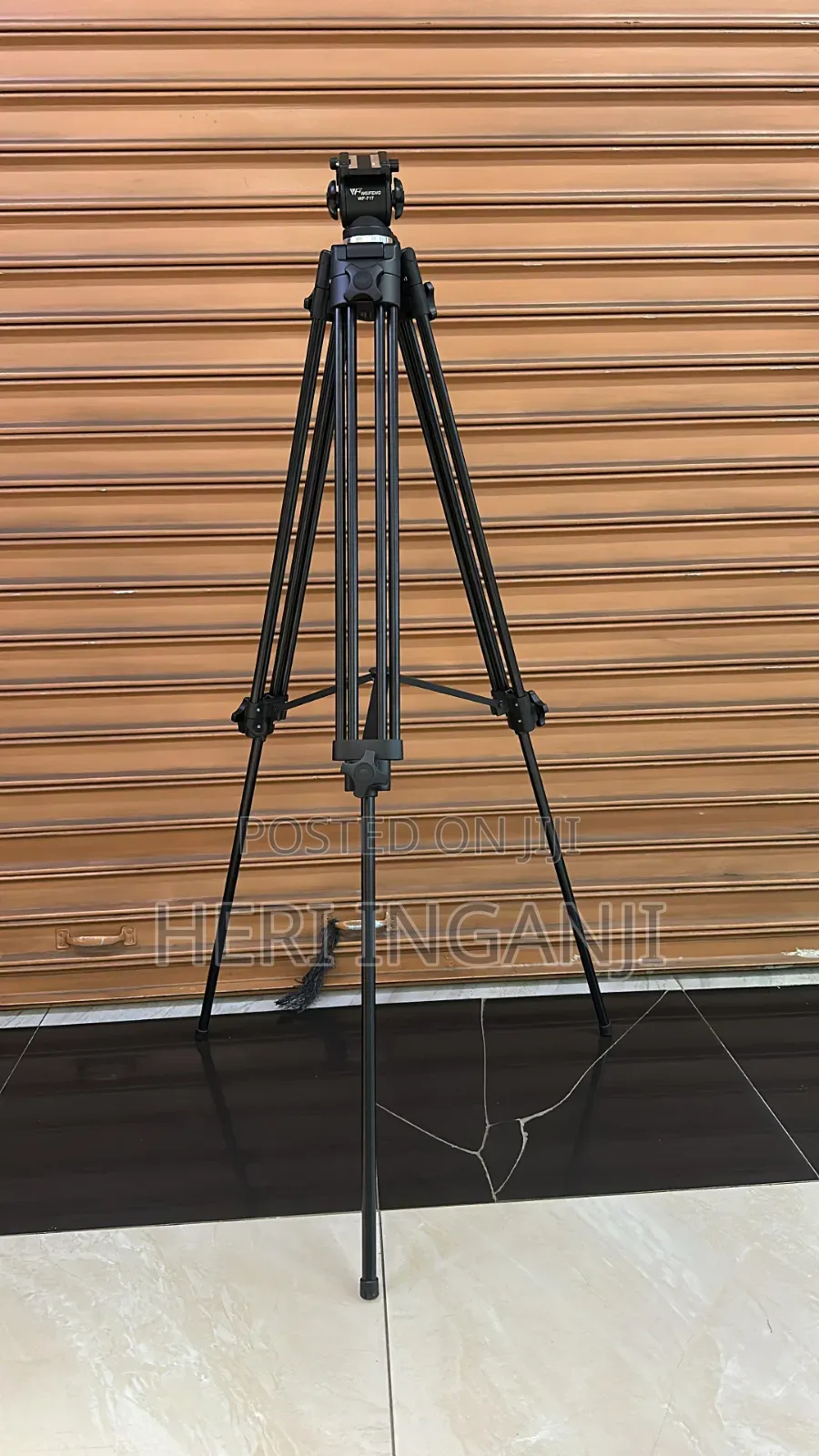 Weifeng 717 Heavy Tripod Stand