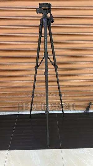 Weifeng 3560 Tripod Stand