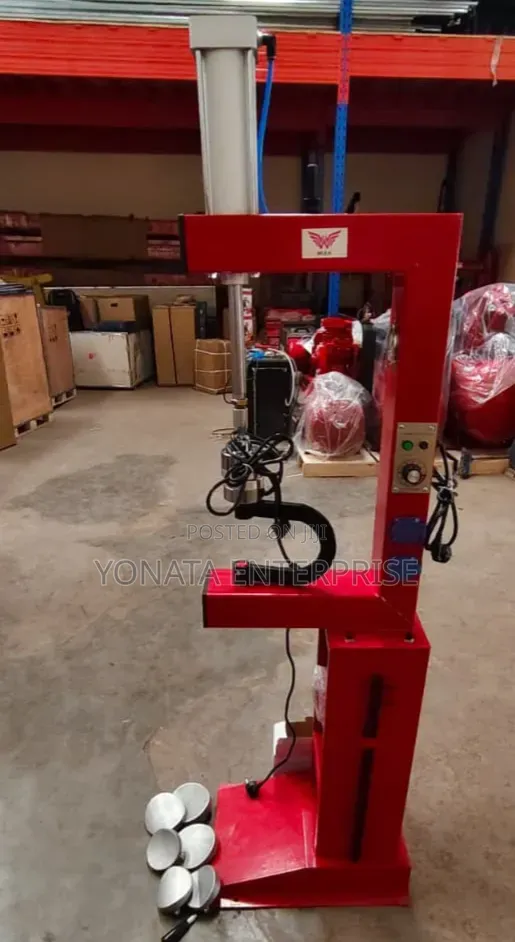 Pneumatic Tyre Vulcanizing Machine for Trucks