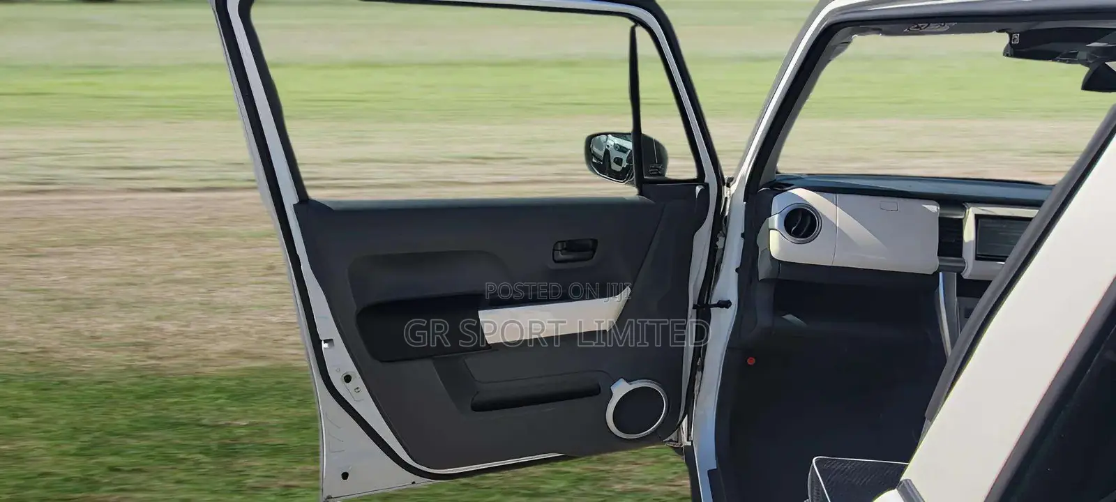 Suzuki Hustler 2019 White