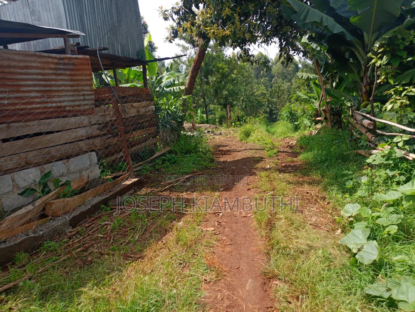 100*100 Plot in Ikinu,Kiambu