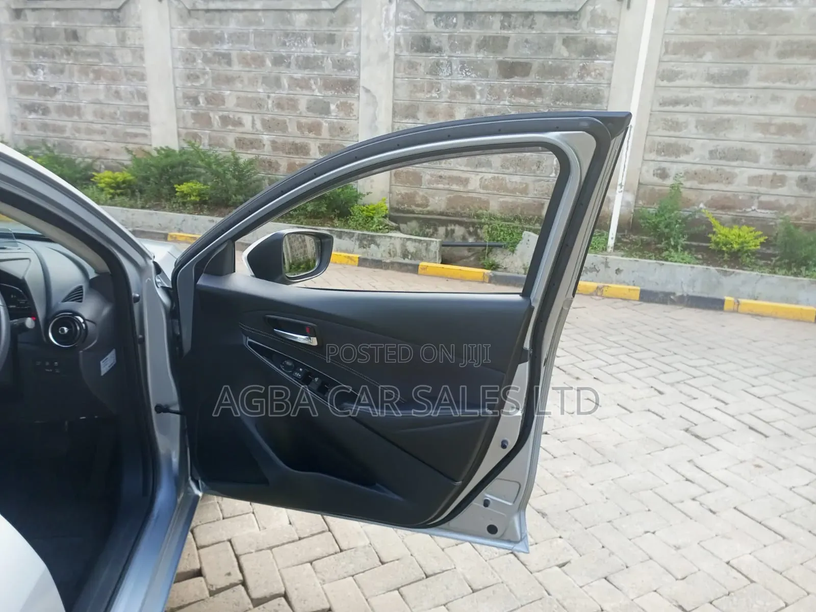 Mazda Demio 2019 Silver
