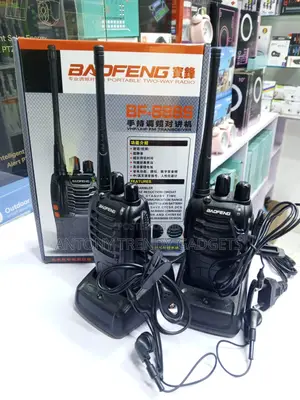 Pair of Baofeng Bf-888s Walkie Talkie Rechargeable Radios