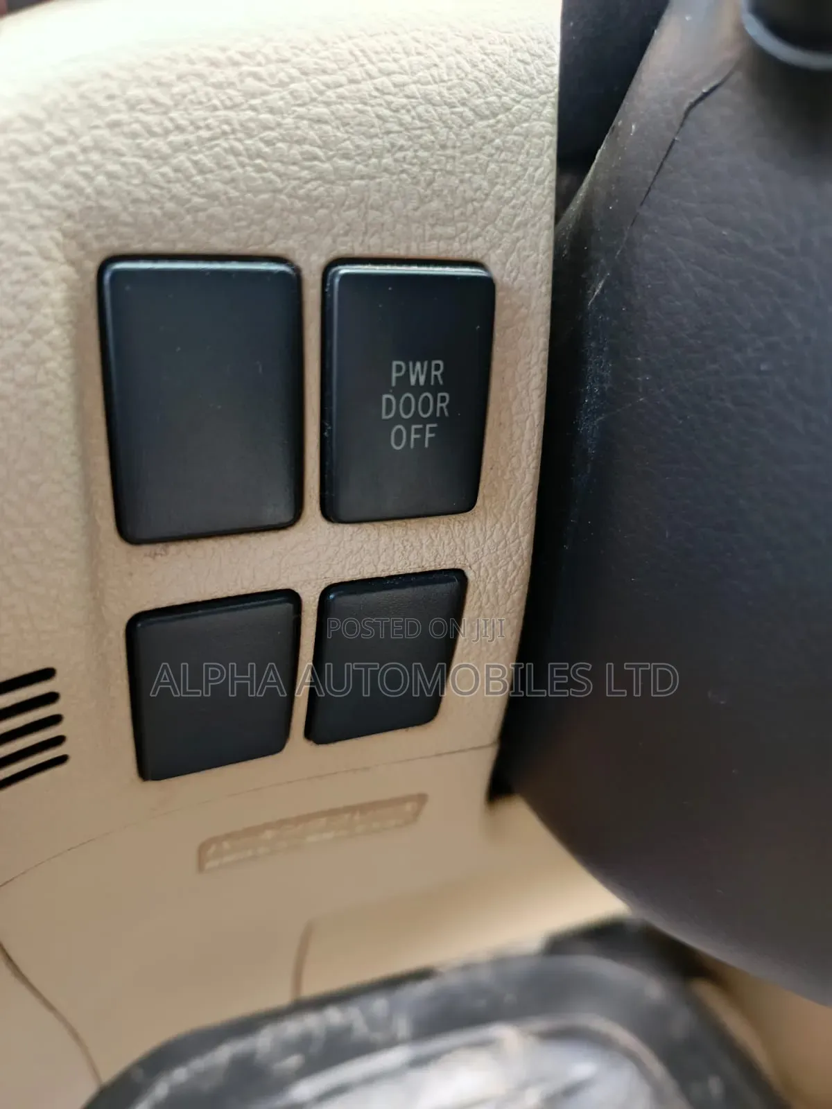 Toyota Alphard 2.4 Petrol AWD 2009 Silver