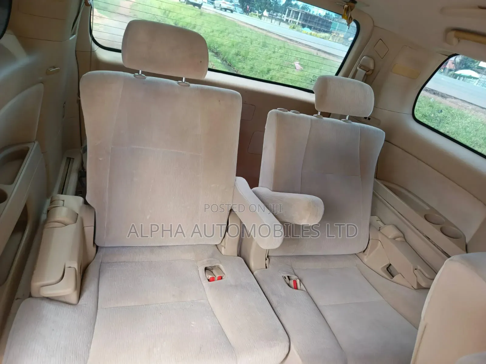 Toyota Alphard 2.4 Petrol AWD 2009 Silver