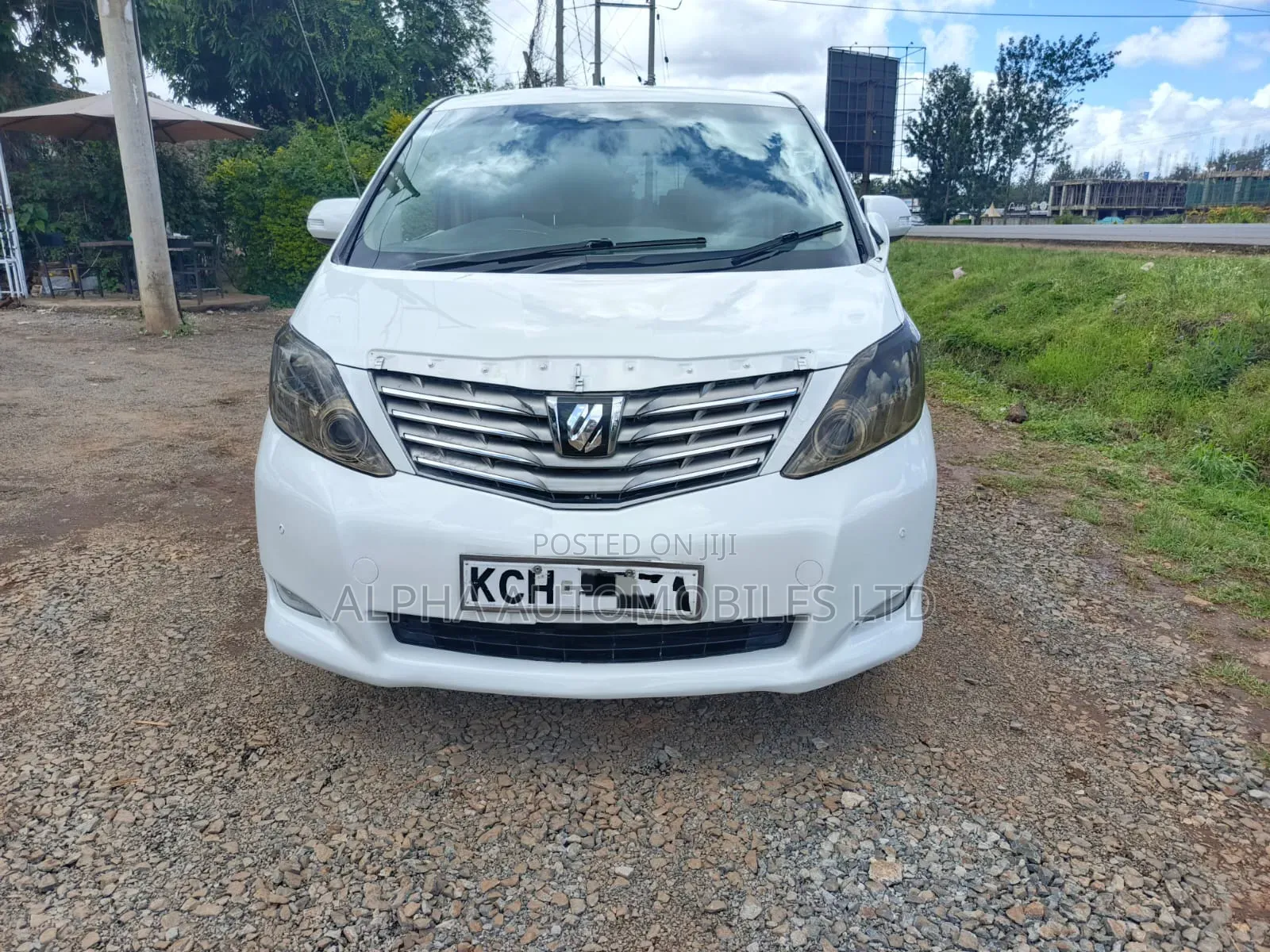 Toyota Alphard 2.4 Petrol AWD 2009 Silver