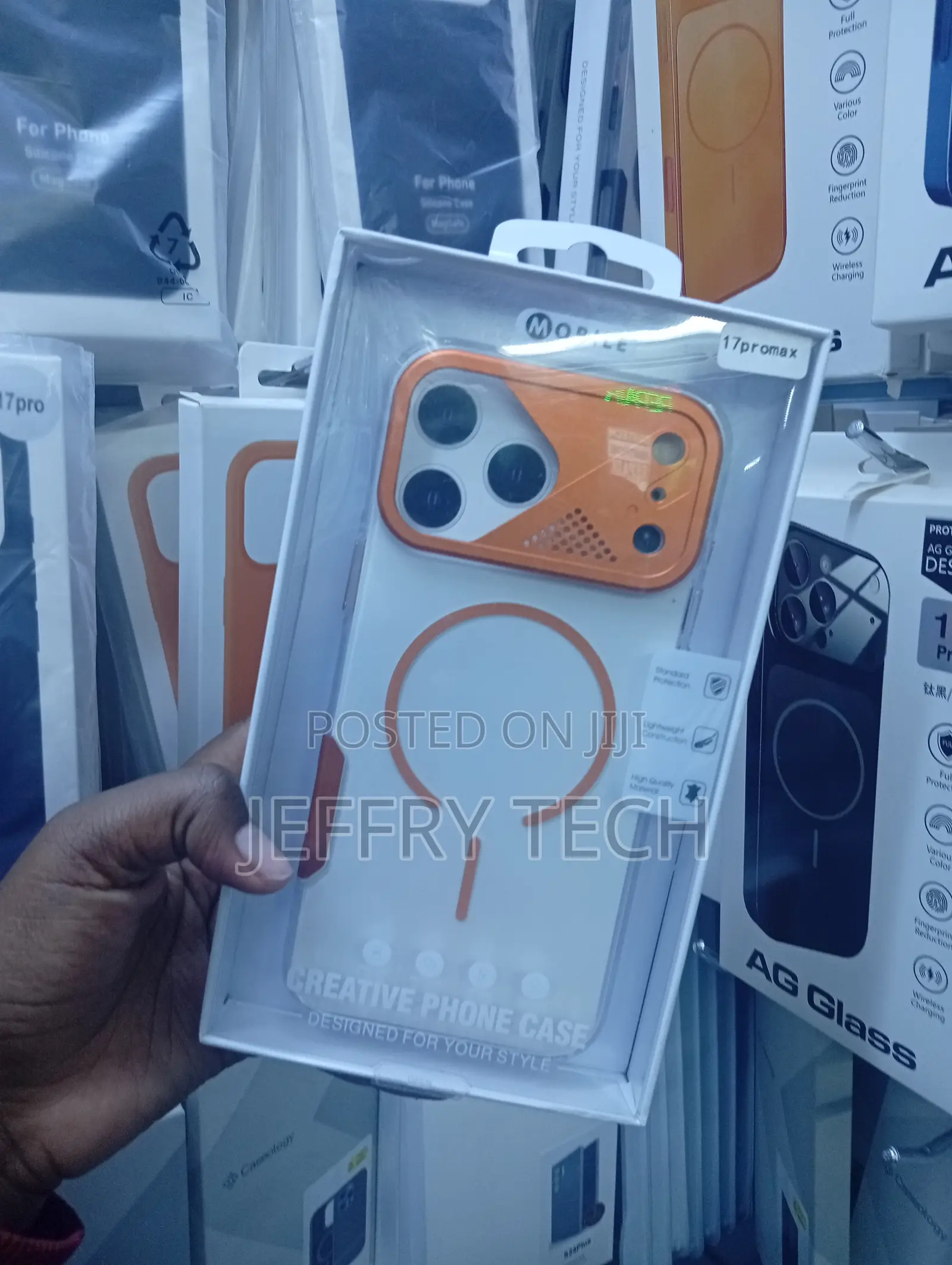 iPhone 17 Pro Max Generic Frosted Magnetic Phone Case