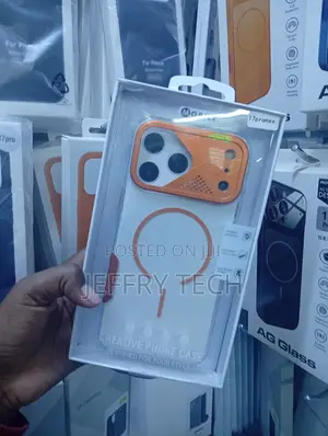 iPhone 17 Pro Max Generic Frosted Magnetic Phone Case