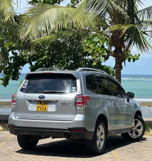 Subaru Forester 2017 Silver