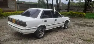 Toyota Corolla 1998 White