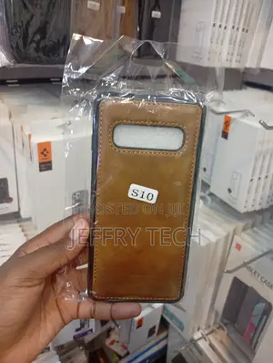 Samsung Galaxy S10 Brown Leather-Style Phone Case