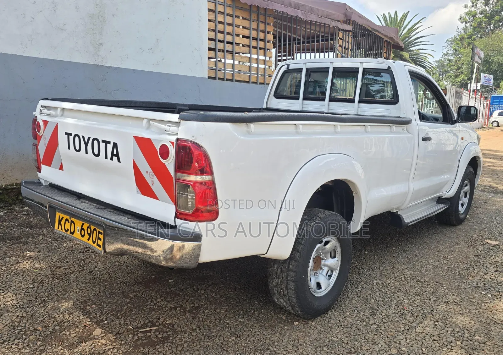 Toyota Hilux 2014 White