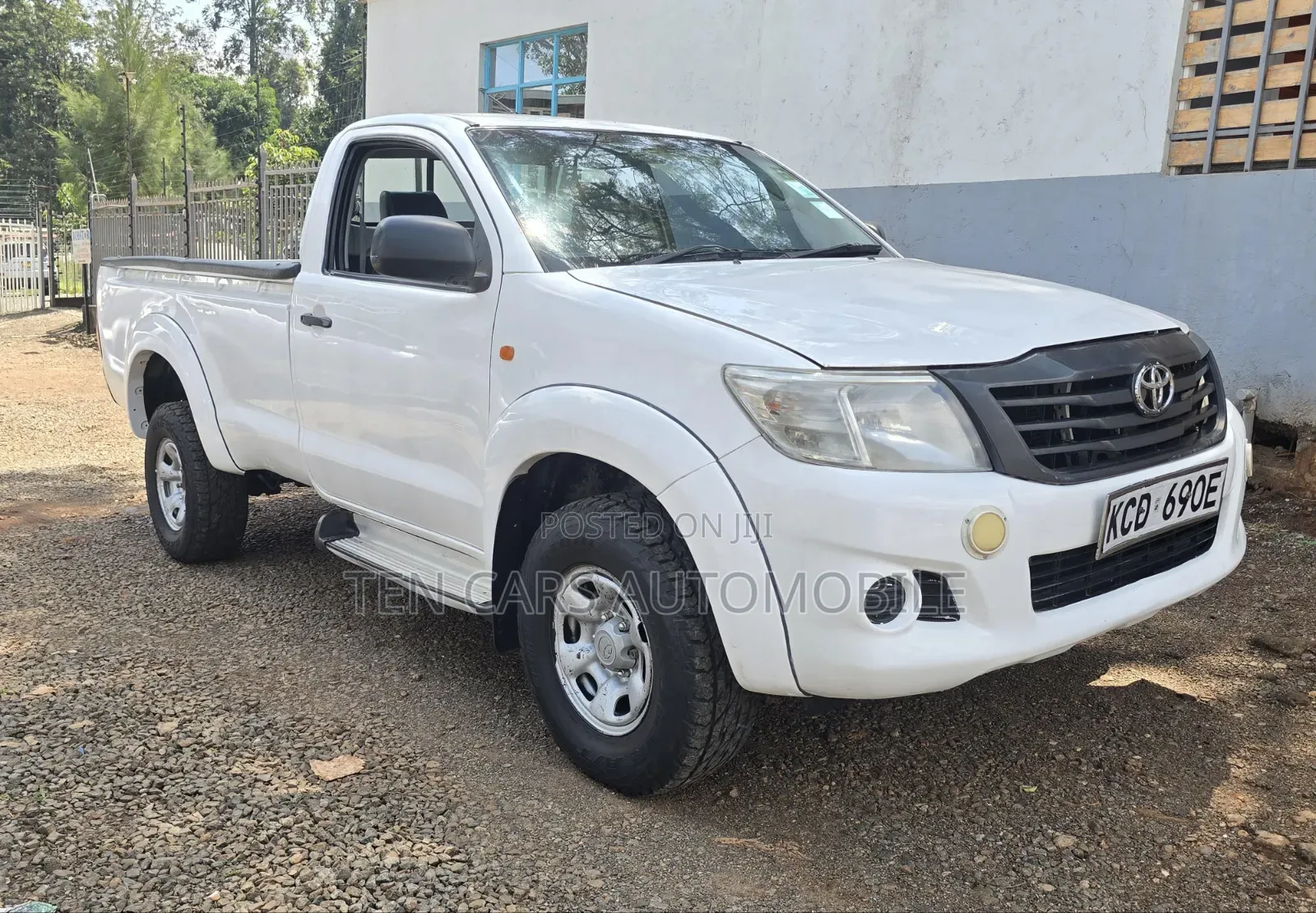 Toyota Hilux 2014 White