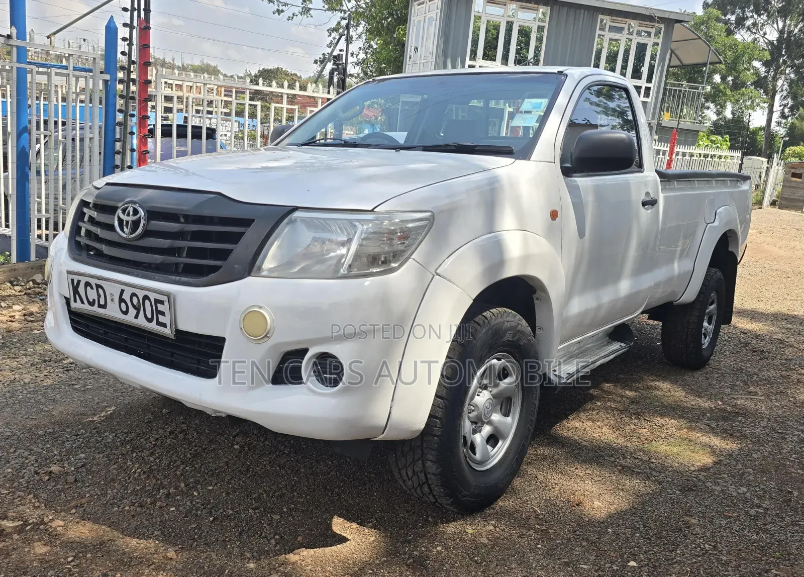 Toyota Hilux 2014 White