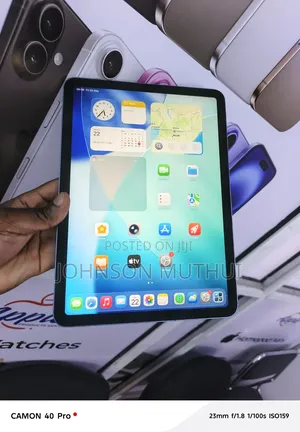 Apple iPad Air (2022) 256 GB Blue