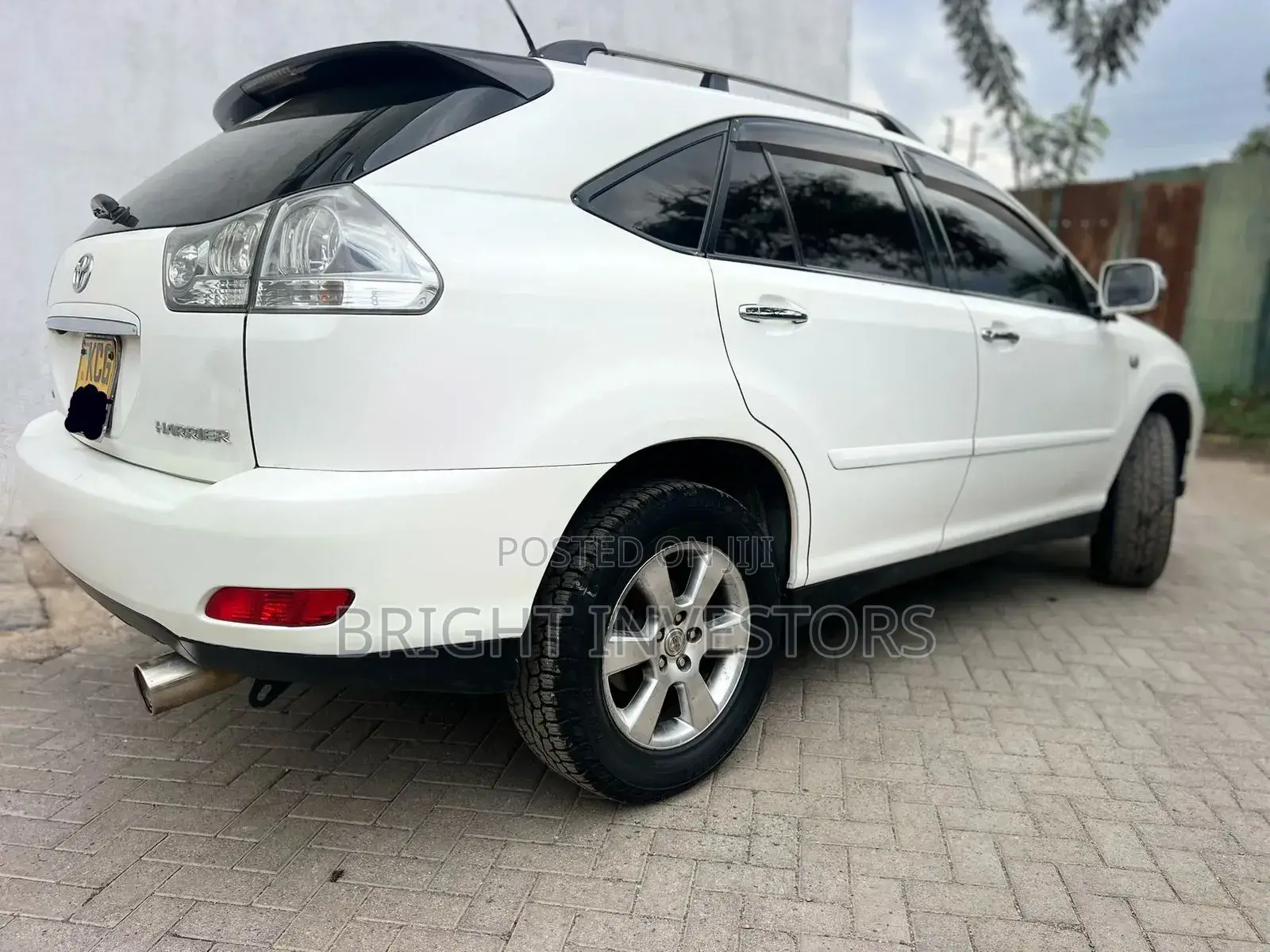 Toyota Harrier 2009 White