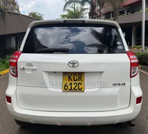 Toyota RAV4 2012 White