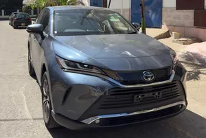 Toyota Harrier Hybrid S 2020 Blue