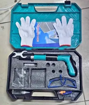 Portable Nail Shooting Tool/Manual Nail Shooter Machine