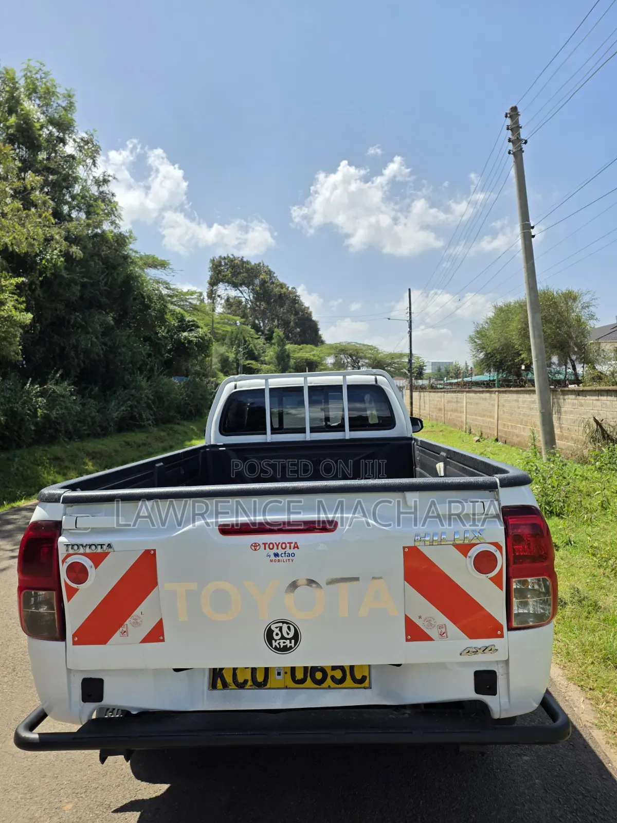 Toyota Hilux 2019 White
