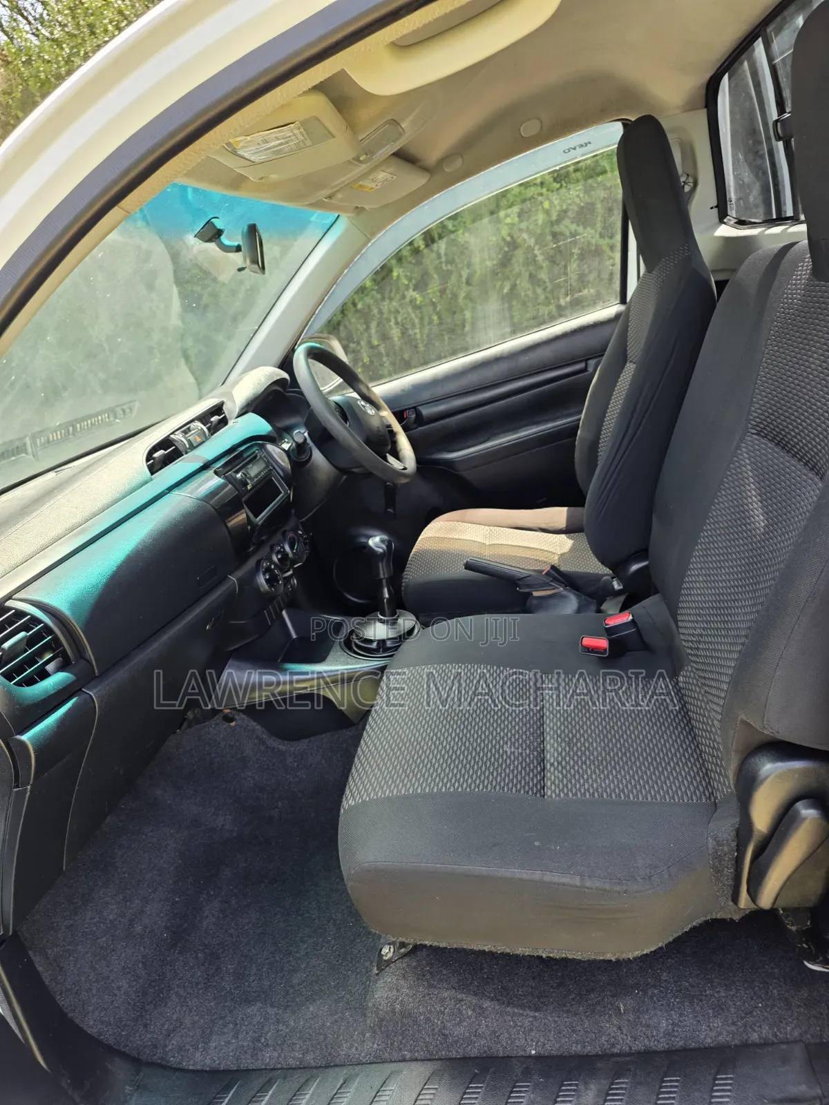 Toyota Hilux 2019 White