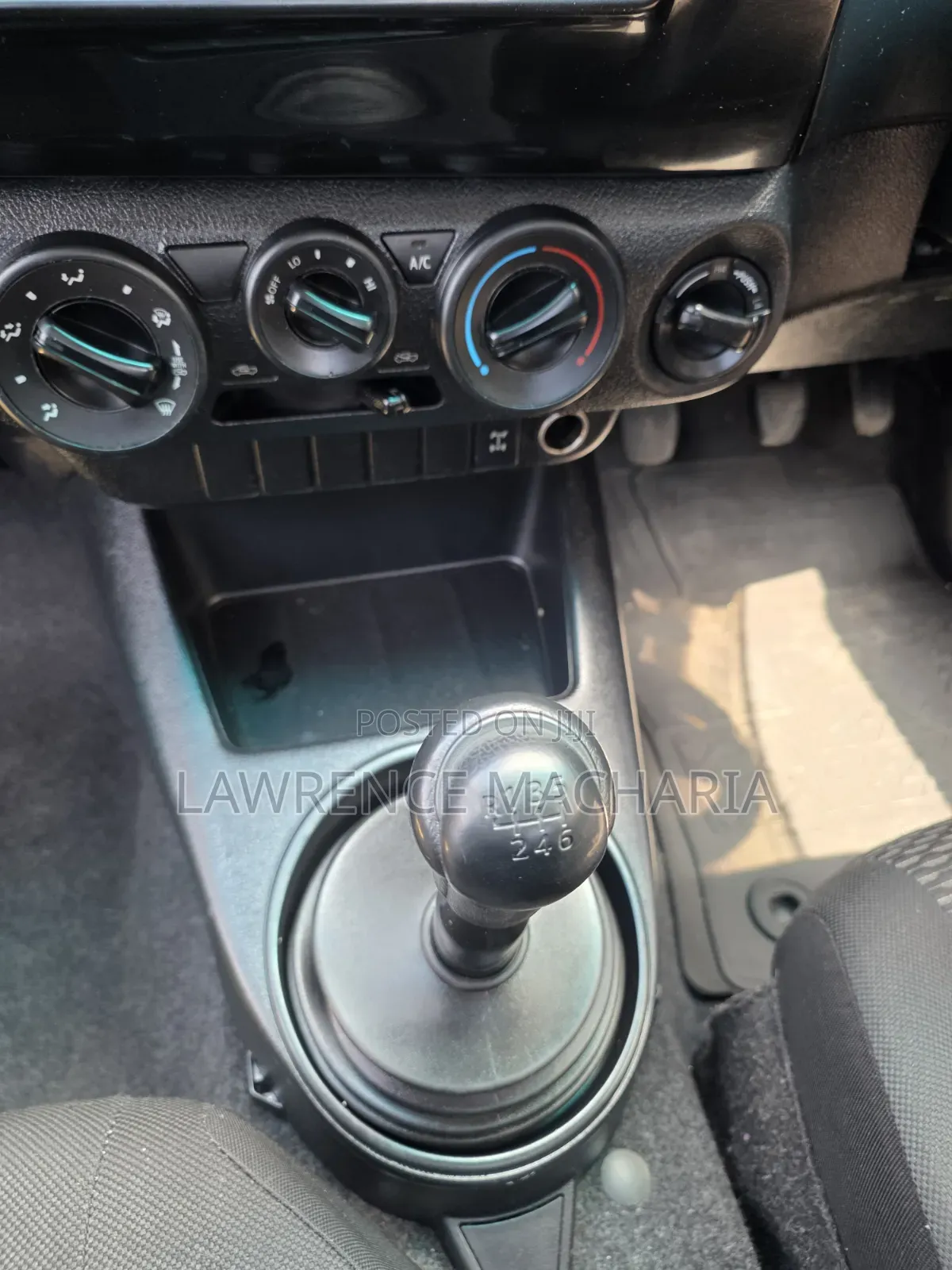 Toyota Hilux 2019 White