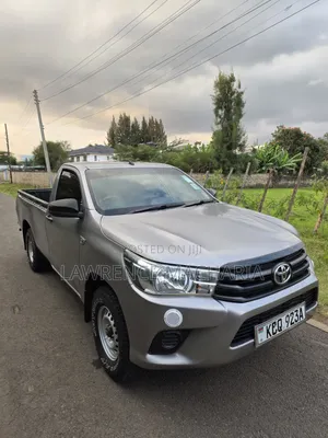 Toyota Hilux 2018 Gold