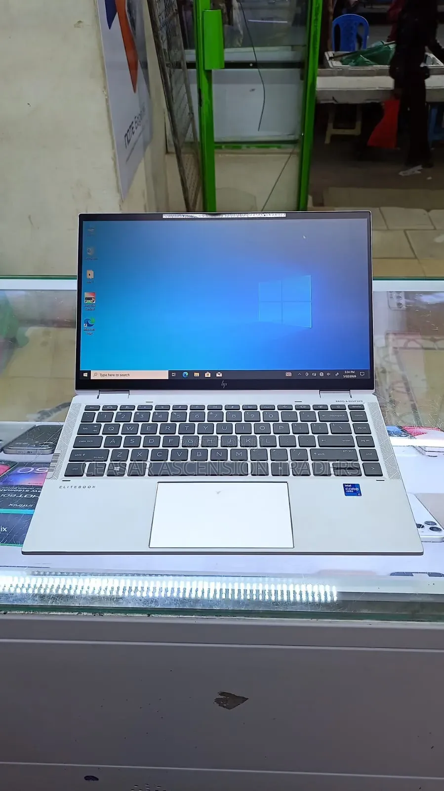 Laptop HP EliteBook 1040 G8 32GB Intel Core i7 SSD 512GB