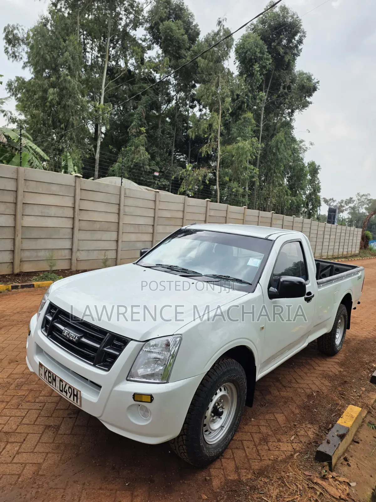 Isuzu D-MAX 2010 White